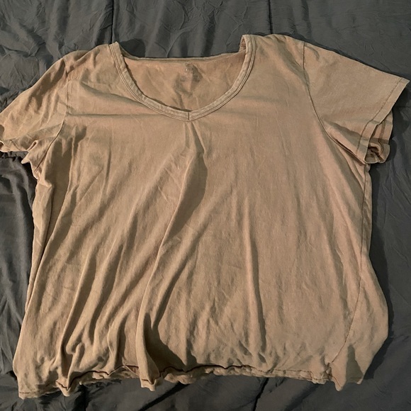 Tan aerie tee - Picture 1 of 2